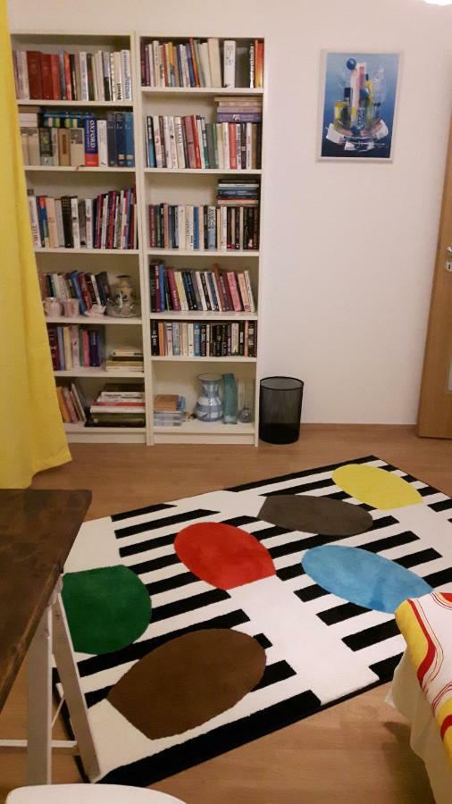 Prostorny 3 Pokojovy Apartman S Dvema Terasami براغ المظهر الخارجي الصورة